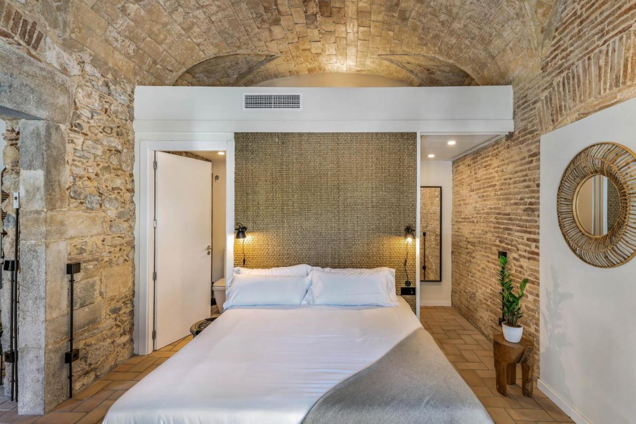 La Comuna By Bon Dia Residences Girona Bagian luar foto